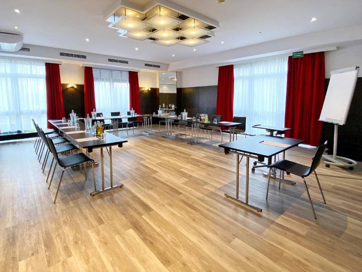 Dormero Hotel Duesseldorf 埃克拉特 外观 照片