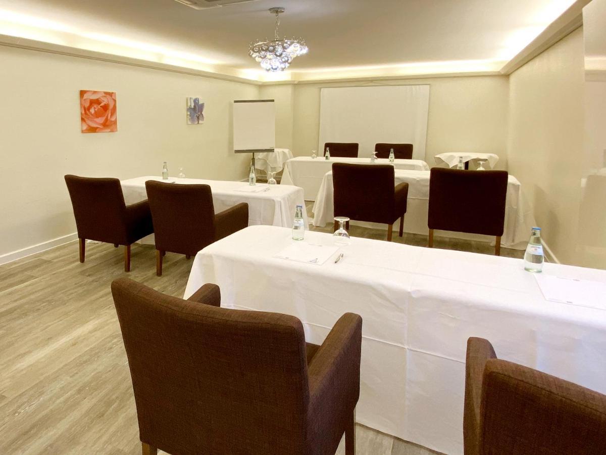 Dormero Hotel Duesseldorf 埃克拉特 外观 照片