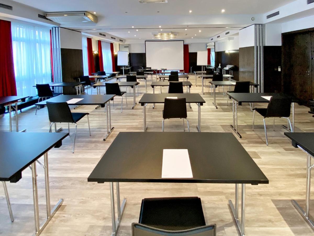 Dormero Hotel Duesseldorf 埃克拉特 外观 照片