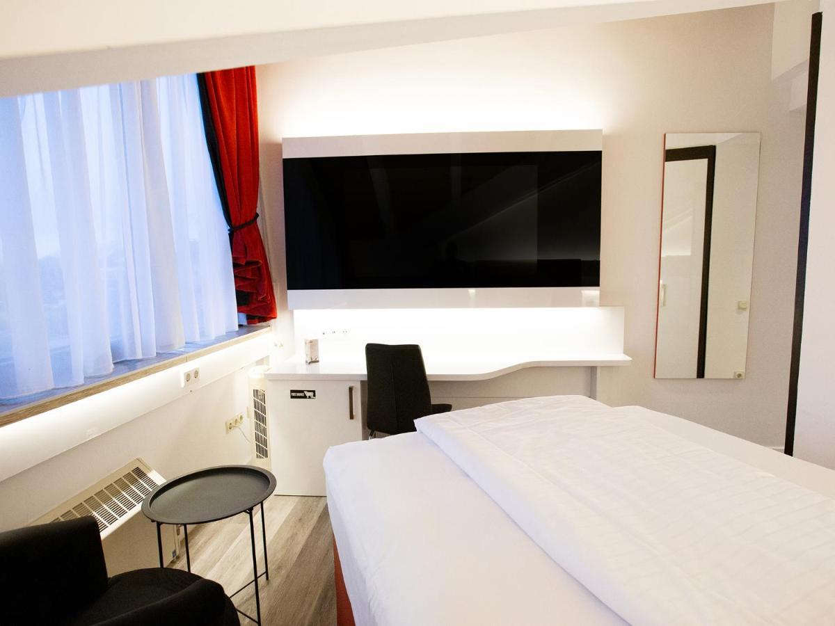 Dormero Hotel Duesseldorf 埃克拉特 外观 照片